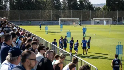 El Real Zaragoza abre su entrenamiento a la afición