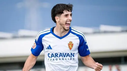 Iker Vadillo renueva con el Real Zaragoza hasta 2030