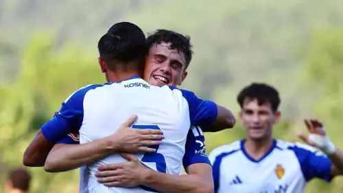 Pau Sans y Pinilla pugnan por la mediapunta del Real Zaragoza