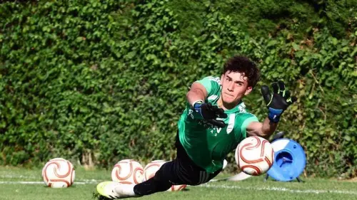 El Real Zaragoza renueva a Marcos Manolache hasta 2031