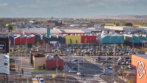 Vuelve la tienda 'Pop Up' del Real Zaragoza a La Torre Outlet