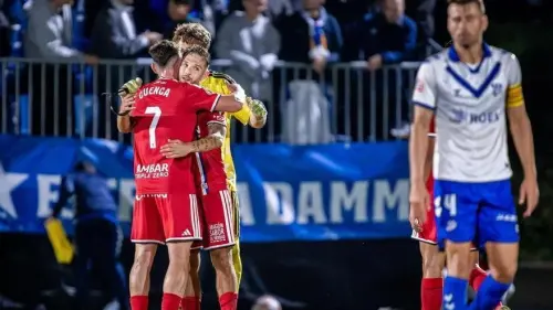 El Real Zaragoza dormirá como líder en solitario
