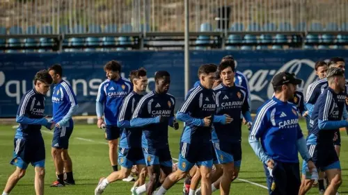 Ibai Gómez desplaza a 24 jugadores a Murcia para un duelo clave