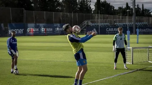 Escudero deja atrás sus molestias y se perfila titular en Copa